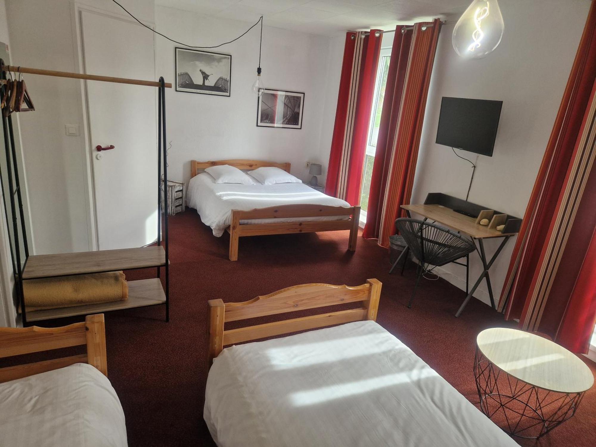 Agape Hotel Niort- Bessines Eksteriør billede